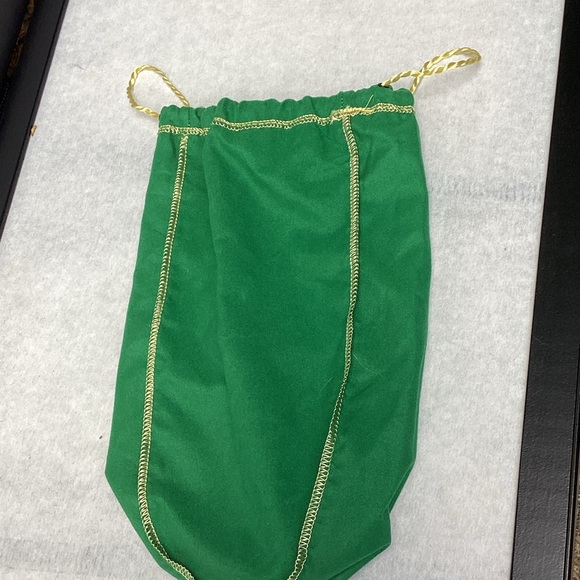 Green Drawstring Bag - Picture 2 of 4